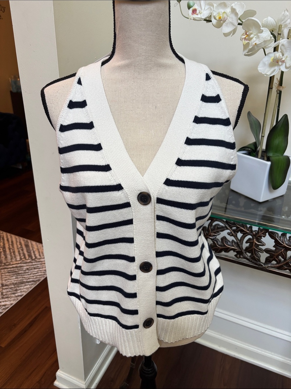 Ann Taylor Black and White Striped V-Neck Button Front Sweater Vest size Large